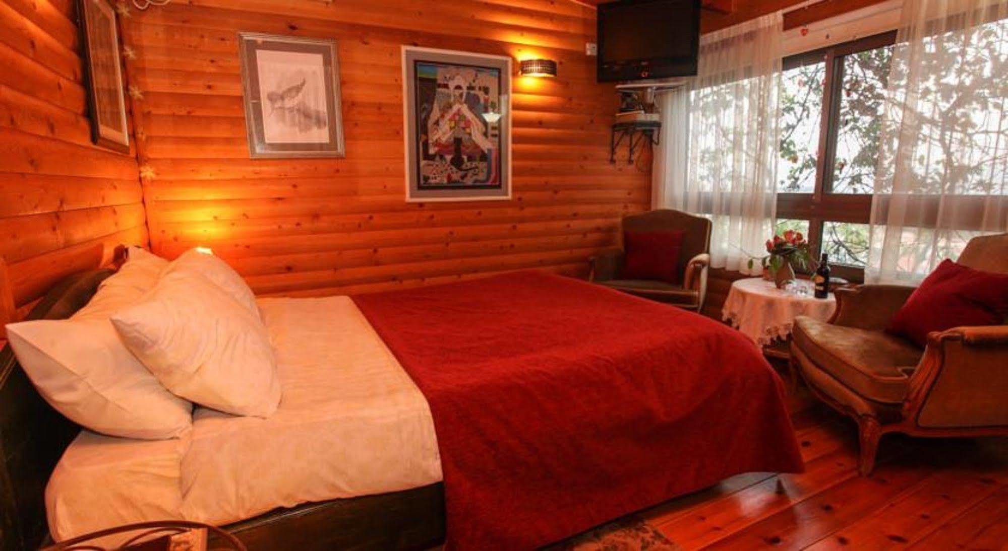 Havaya Ba Nof Lodge Rosh Pina Extérieur photo